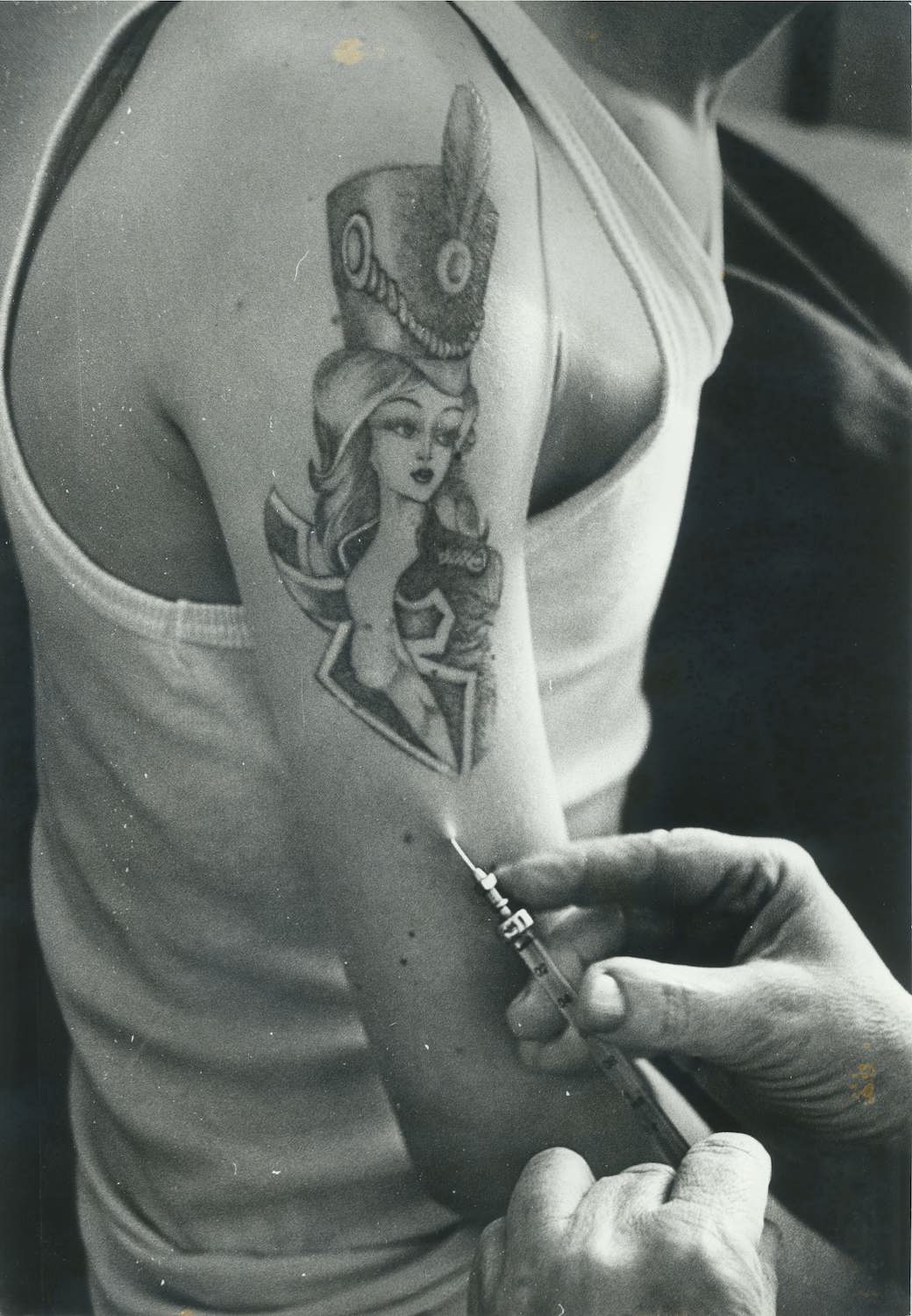 Apre A Bologna La Mostra “Sergei Vasiliev: Russian Criminal Tattoo”, Sui Tatuaggi Dei Detenuti Russi - I-D 1500_x_1040_jpg