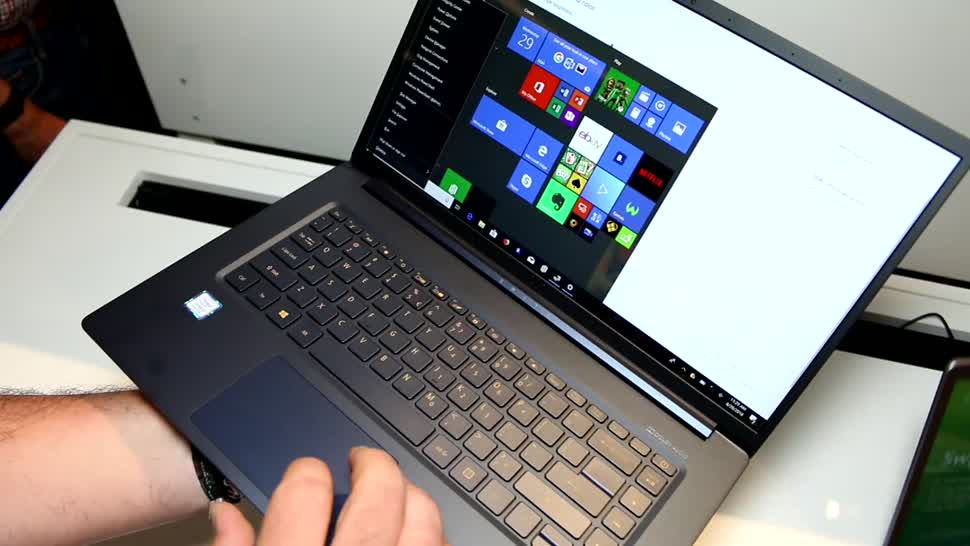 48+ Inspirational Notebook 13 Zoll Mattes Display - Galaxy Book Flex 5G: Samsung stellt 2-in-1-Notebook mit S / At a minimum, your laptop should have a 1920 x.