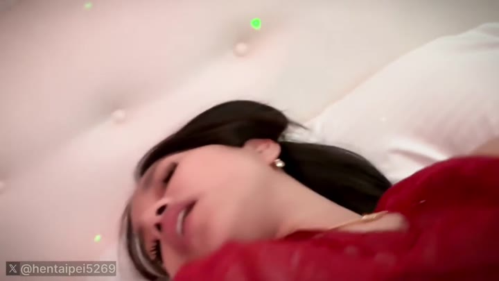 【#狠台北探花】性愛成癮的迷人女孩被插到口爆後還回味無窮