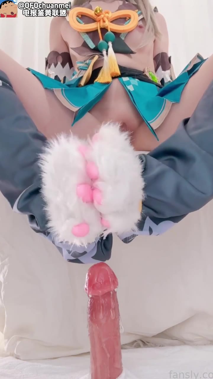 😫 二次元萝莉Ayame cos绮良良 猫爪足交