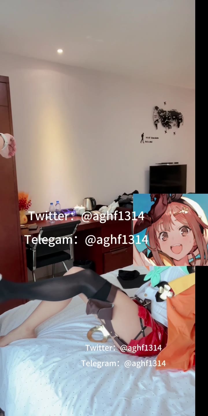 莱莎的炼金工坊 莱莎 莱莎琳·斯托特 过膝袜 裸足 足交 福利姬