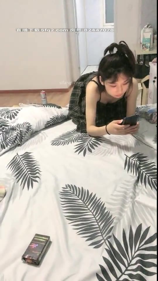 约妹达人强上高中纹身小萝莉首先请她吃饭然后再请她喝酒最后到酒店她就明白改回请你了, 合集 2/2