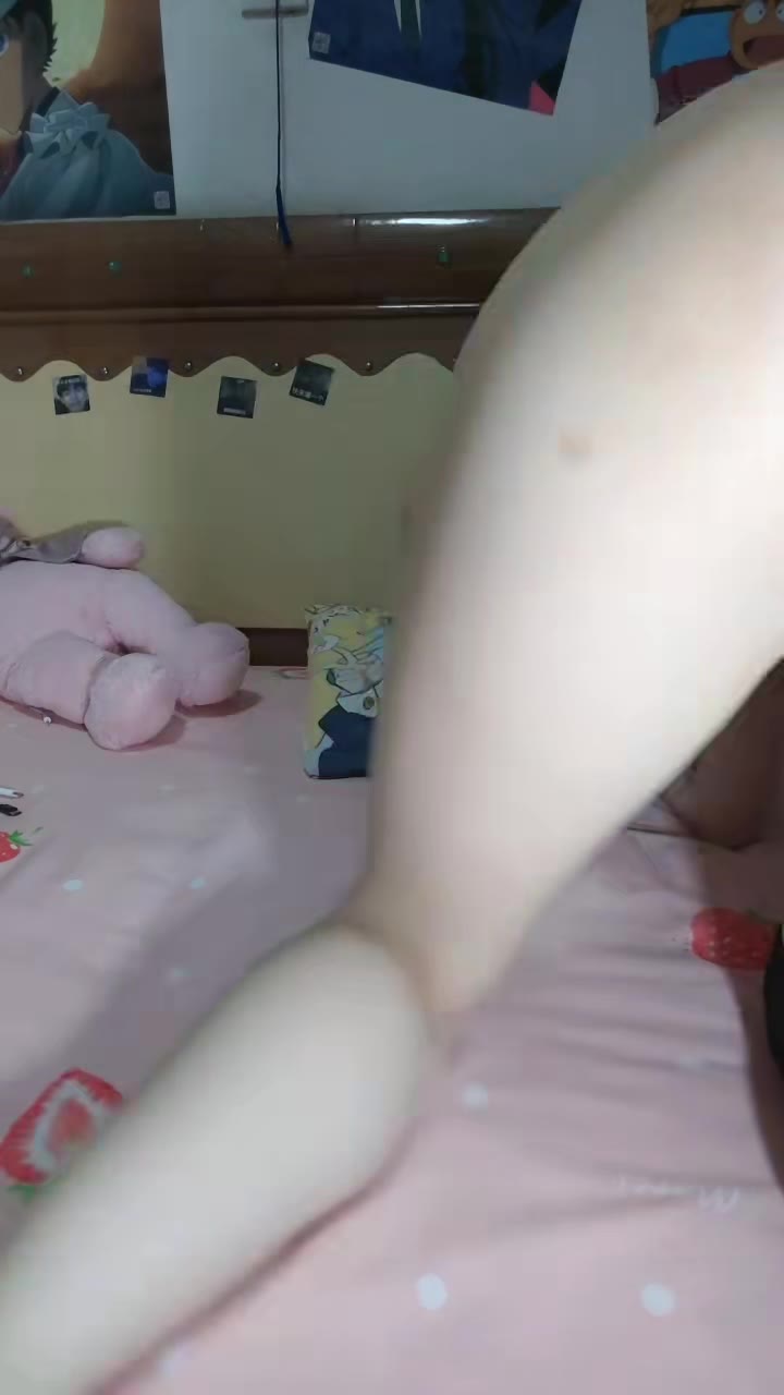 #福利姬 完美身材细腰美乳 馒头逼振动棒抽插水嫩多汁