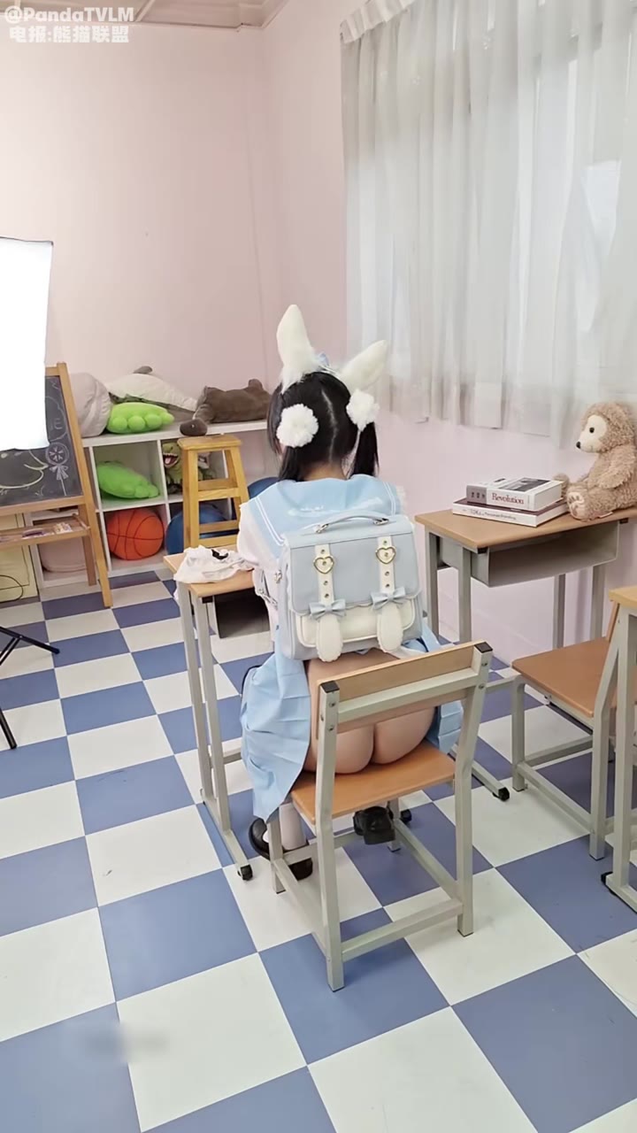 白虎穴福利姬美少女 慕慕Momo 玉桂狗 私拍花絮