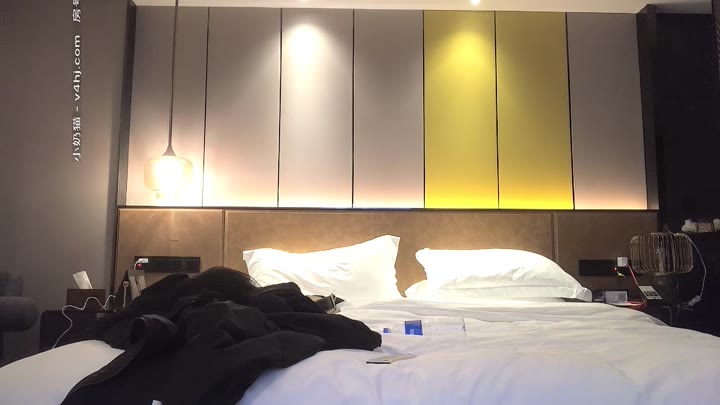 【#小宝寻花】约操3500高端外围女神，美乳苗条沙发调情