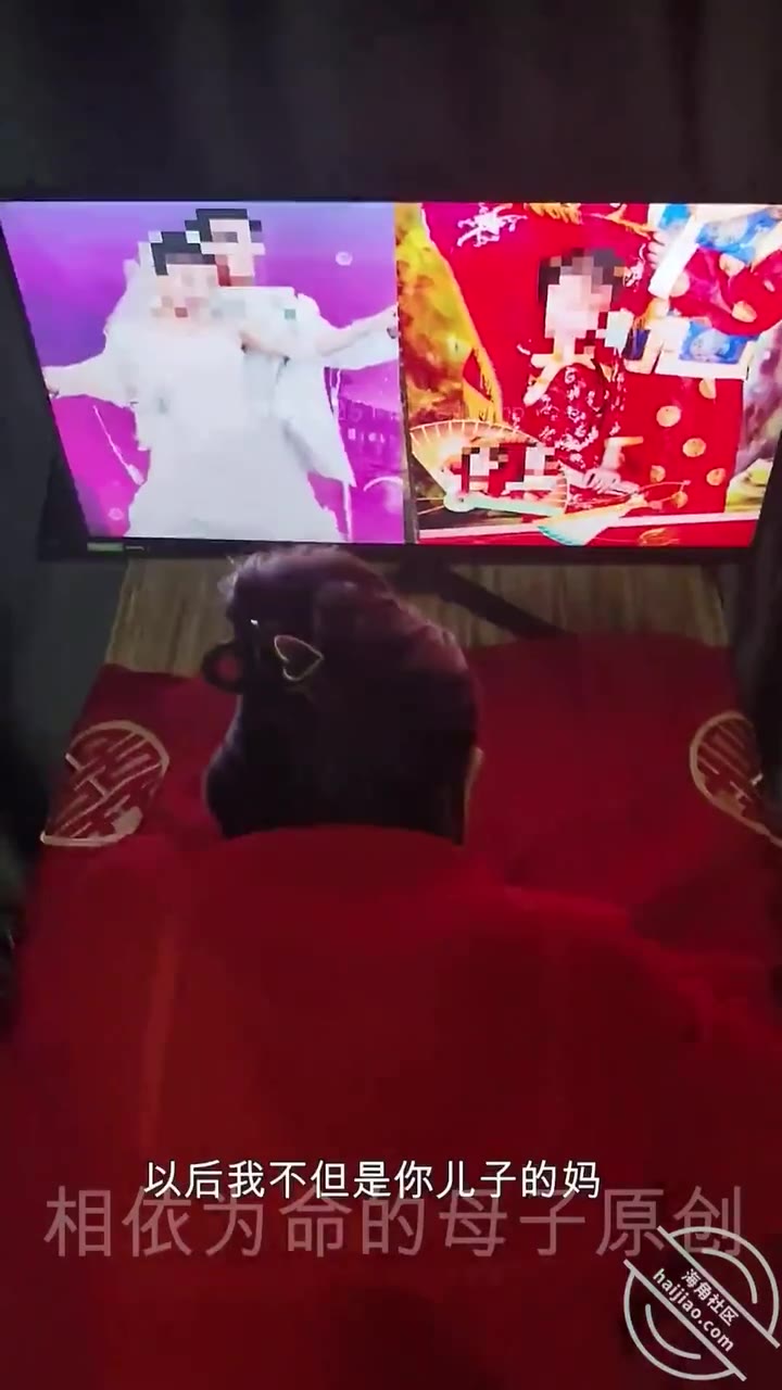 在我爸妈结婚照面前奸淫我妈，并让我妈说着羞辱我爸的话！