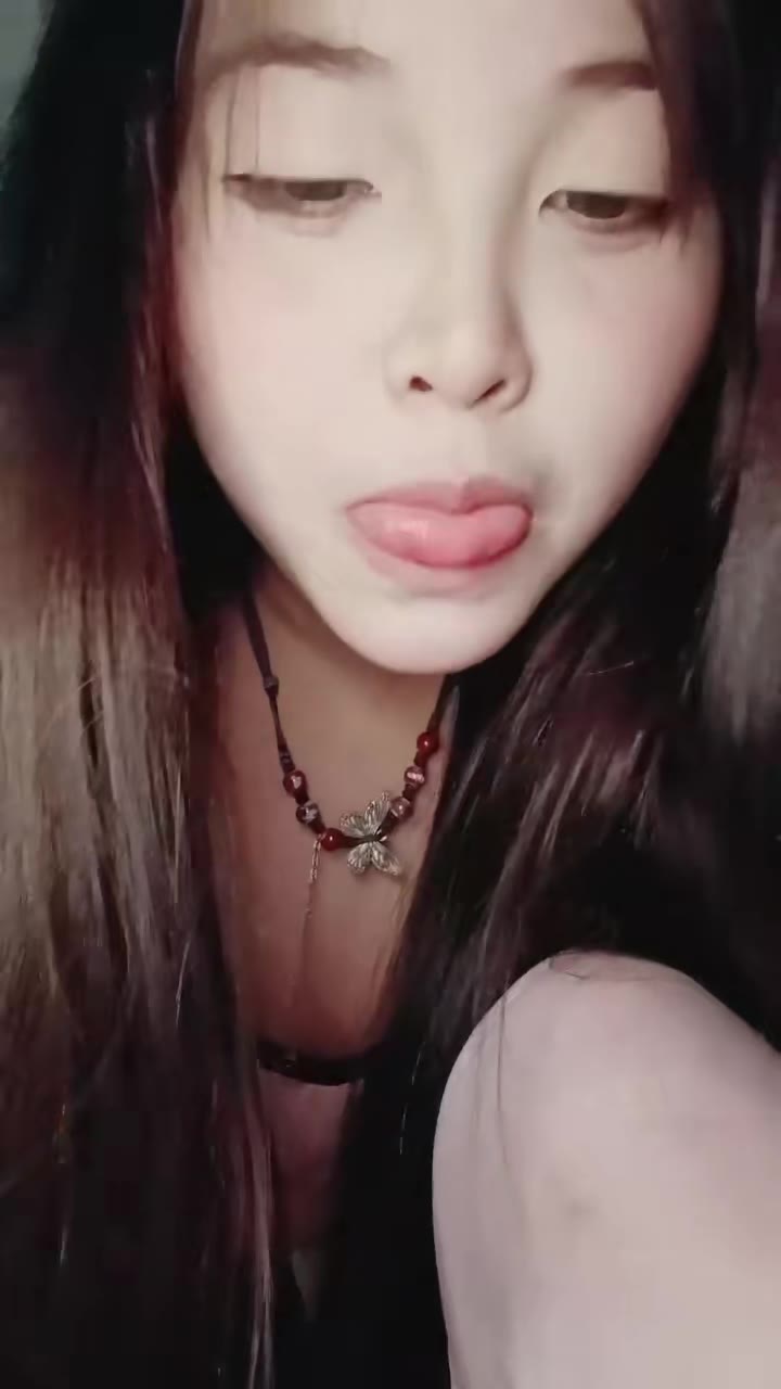 清纯颜值姐妹花 双女舌吻调情 白丝极品美腿 #直播
