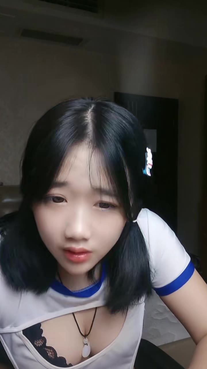 #主播 纯欲双马尾 小妮同学