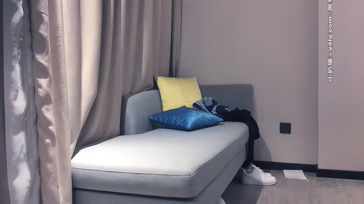 【#文轩探花】约了个黑衣牛仔长裤微胖妹，穿上黑丝口交，激情啪啪流白浆