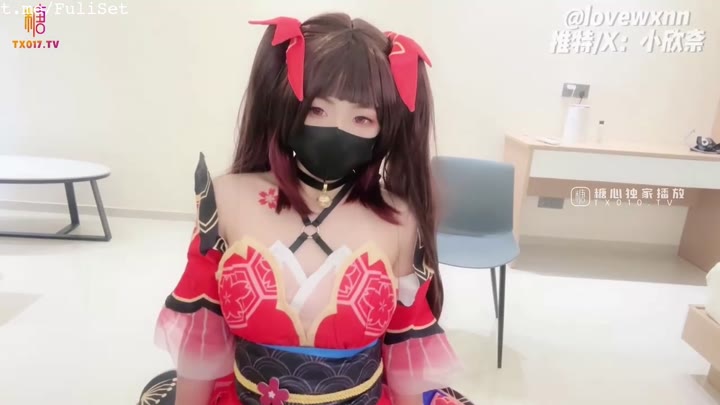 【崩坏cos】花火的欢愉体验 欣奈蜜穴服务人类肉棒