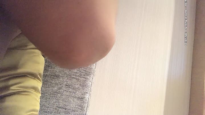 【#小宝寻花】重金约操高端外围，极品白虎一线天，御姐丝袜高跟大长腿，舌吻调情花式啪啪
