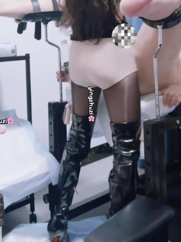 大只贱狗被主人绑在椅子上大鸡巴四爱狠操菊花！就喜欢被主人干菊花