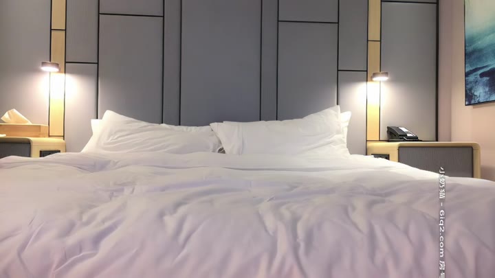 【#小宝寻花】精品作之高潮抽搐女第2部 返场再战抽搐女后程无套有惊喜