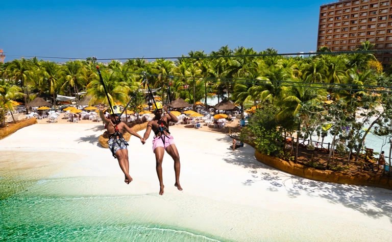 hot beach parques & resorts