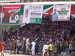 The event began at 1.05pm with … Jref1th18dmlzm