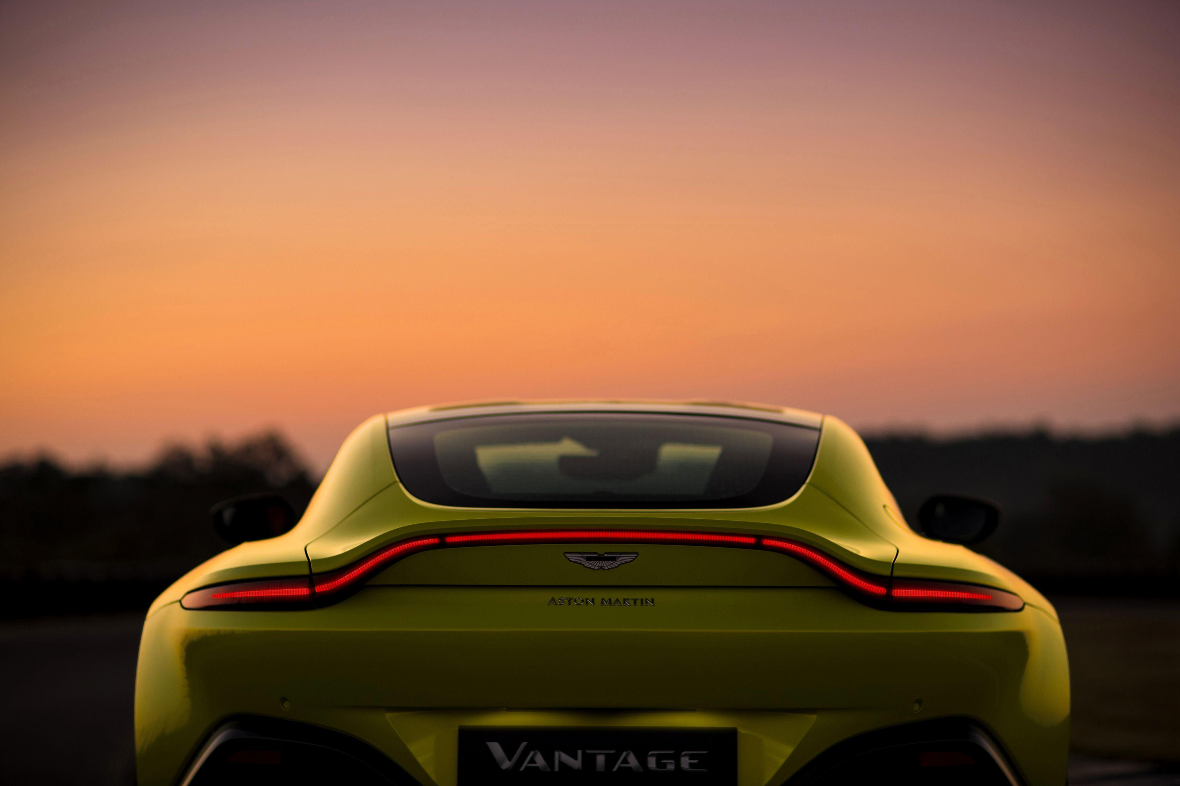 Download aston martin vantage iphone for desktop or mobile device. 70unoxzmtd9zmm