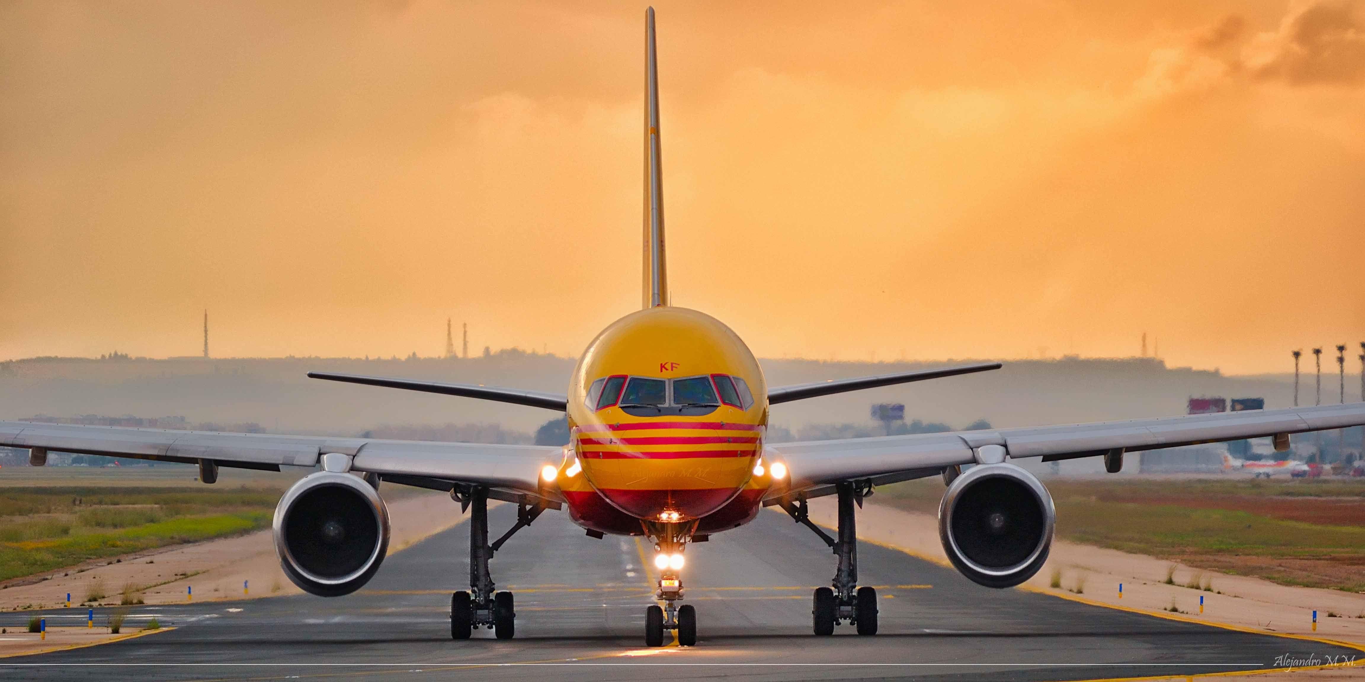 Dhl Wallpapers Top Free Dhl Backgrounds Wallpaperaccess