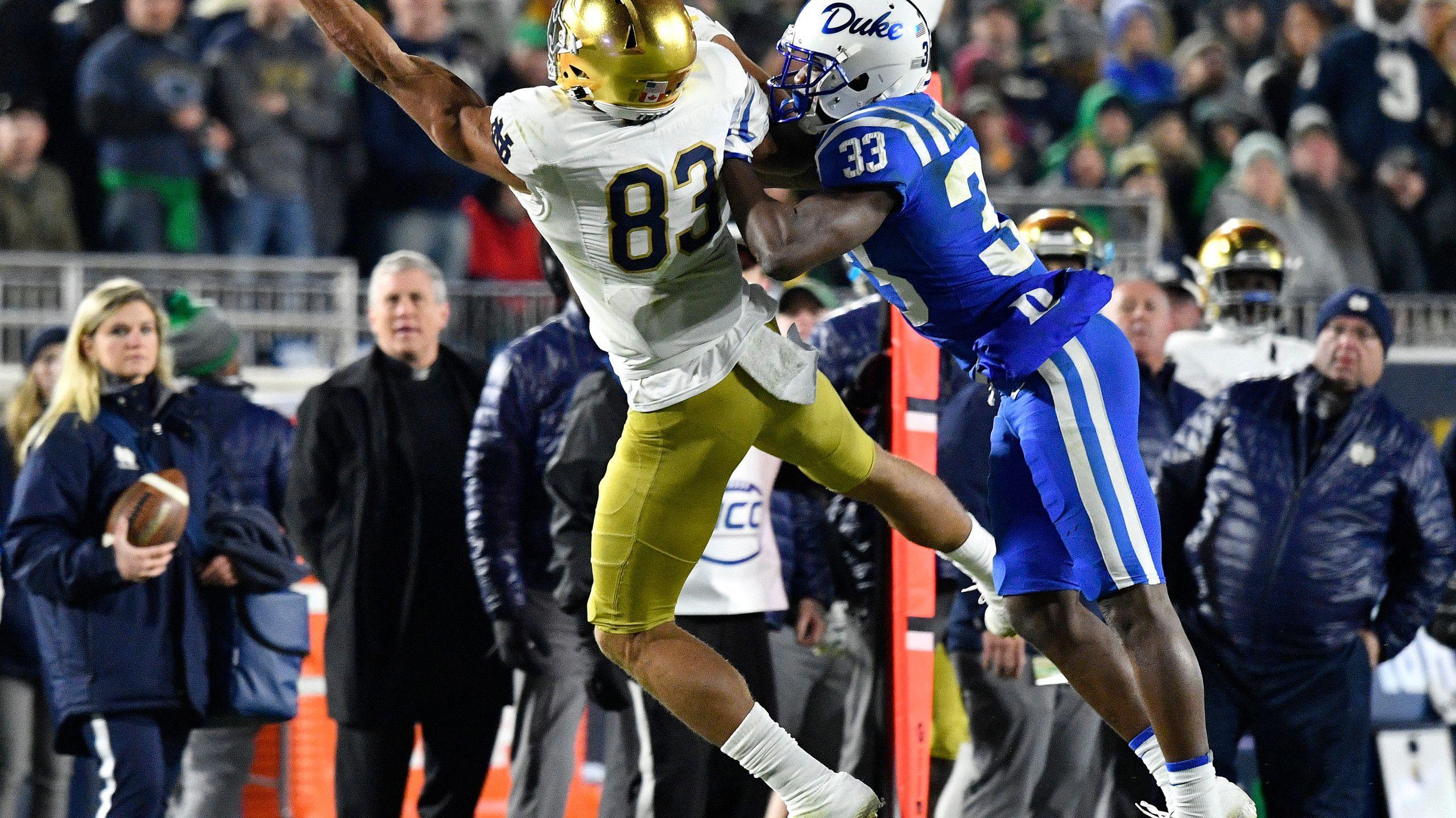 Chase Claypool Wallpapers Top Free Chase Claypool Backgrounds Wallpaperaccess