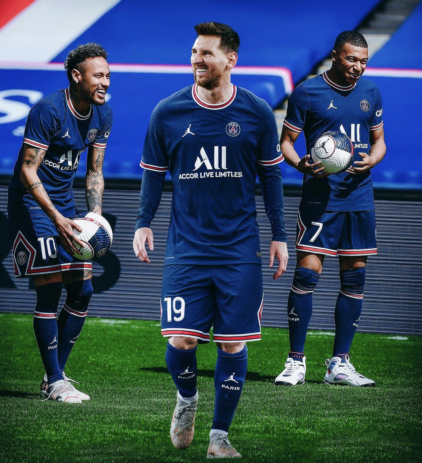 You can also upload and share your favorite kylian mbappe lionel messi neymar hd psg wallpapers. Messi Psg Wallpapers Top Free Messi Psg Backgrounds Wallpaperaccess