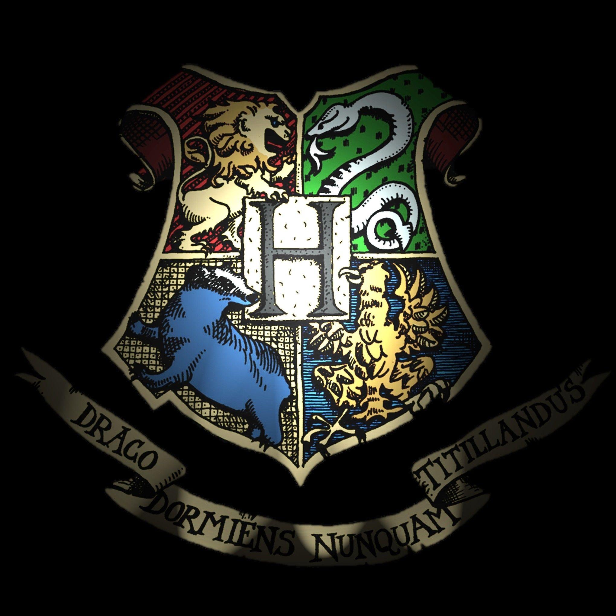 Rowling's classic books are getting a new look thanks to incredible artist jonny duddle. Harry Potter Gryffindor Crest Wallpapers Top Free Harry Potter Gryffindor Crest Backgrounds Wallpaperaccess