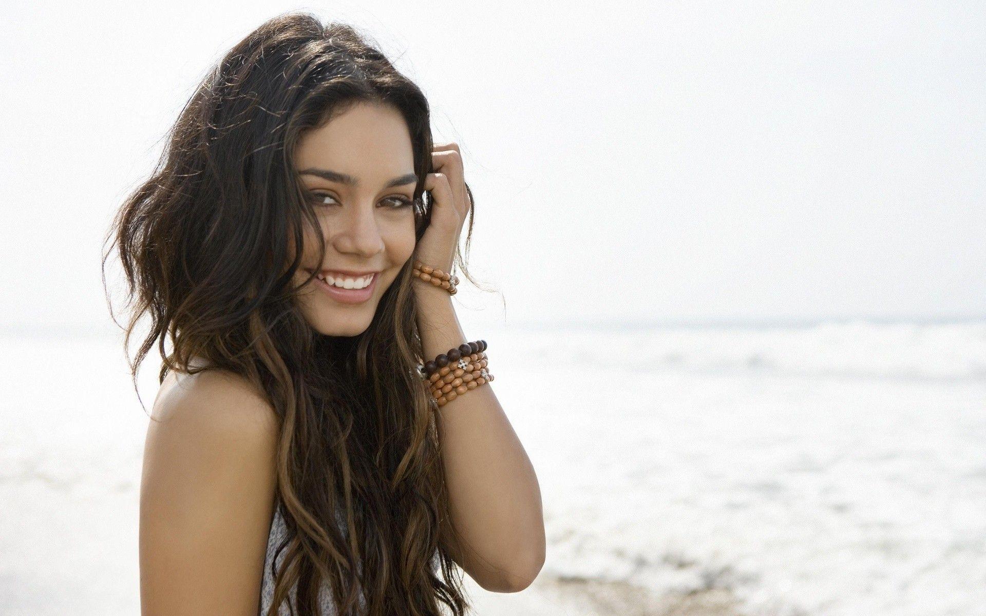 See the handpicked 92 vanessa hudgens for phone wallpapers gallery posted by samantha tremblay, share with your friends and social sites. Vanessa Hudgens Wallpapers - Wallpaper Cave