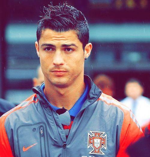 Sejumlah berita foto pada rabu, 3 november 2021 menarik perhatian publik di antaranya cristiano ronaldo menyelamatkan manchester united dari kekalahan hingga dki jakarta membuka 15 lokasi layanan uji emisi kendaraan secara gratis. CR7 Wallpapers Terbaru 2016 - Wallpaper Cave