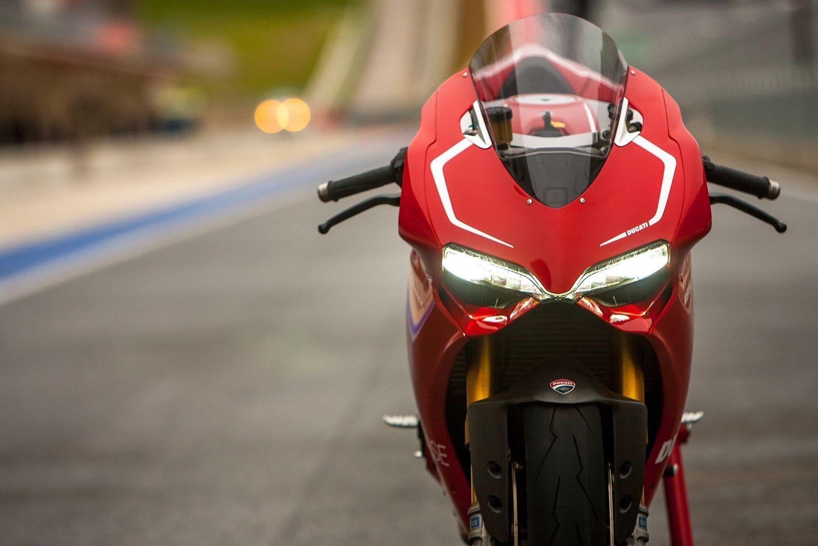 Riding is a very dangerous act. Ducati Panigale Wallpapers - Wallpaper Cave