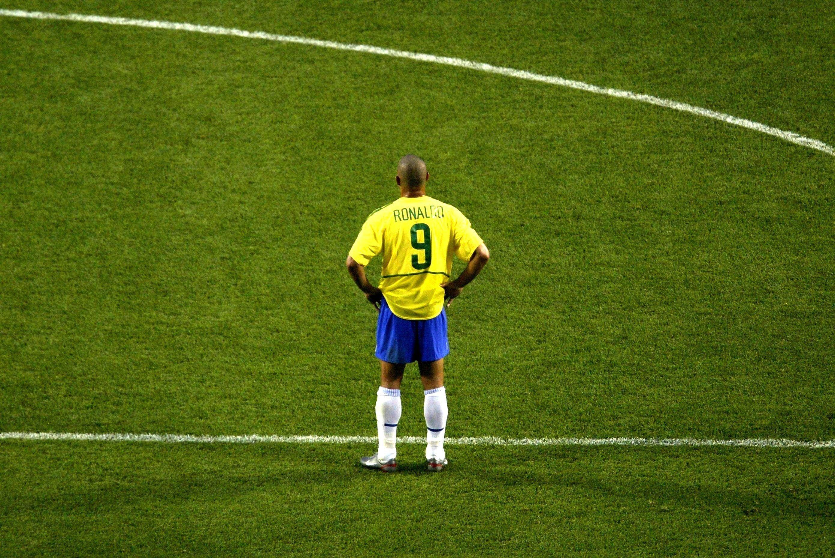 Tons of awesome ronaldo nazário de lima iphone wallpapers to download for free. Ronaldo Fenomeno Wallpapers - Wallpaper Cave