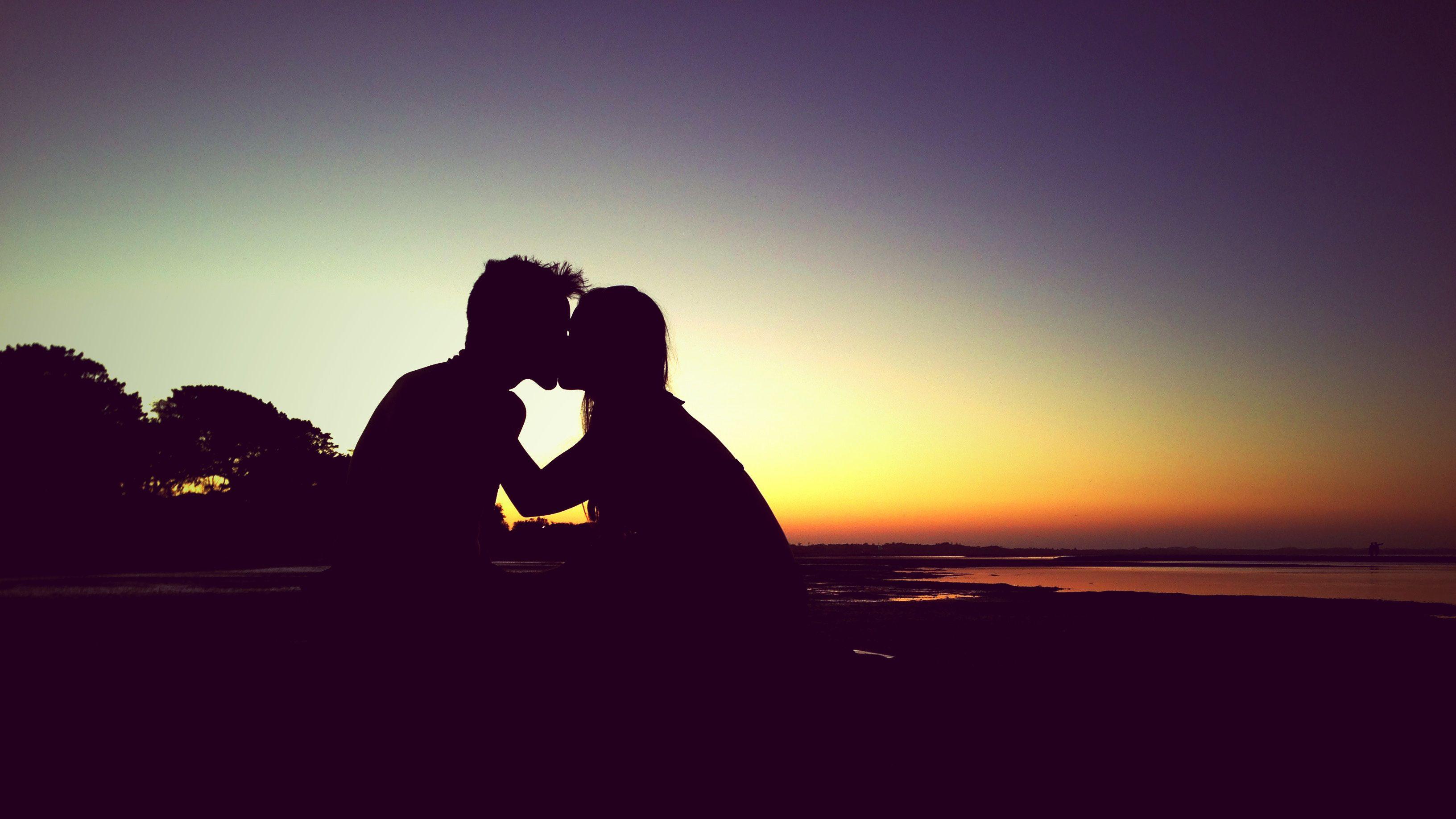 Separating financial accounts can be a complicated subject for couples, particularly when it pertains. Romantic Couple Sunset Silhouette Wallpapers Wallpaper Cave