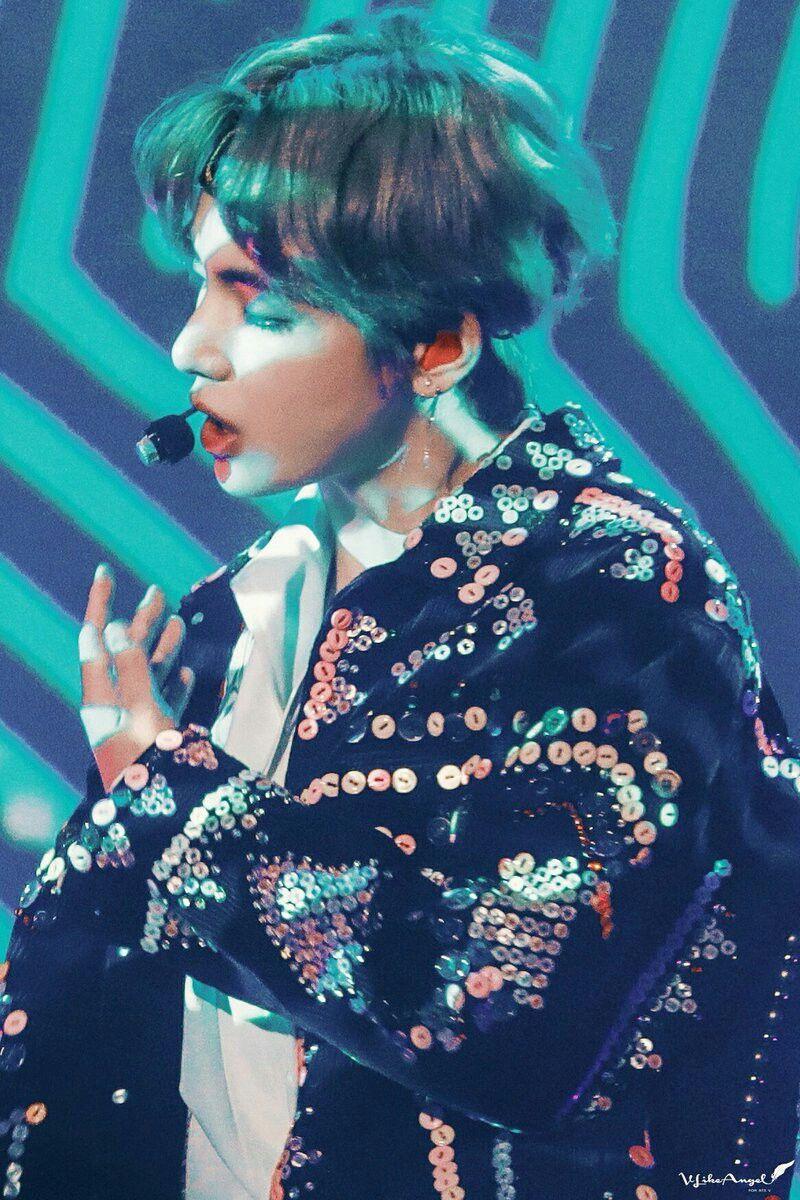 Rm, leader sekaligus rapper bts, populer berkat aksinya di dunia tarik suara. Kim Taehyung Wallpapers - Wallpaper Cave