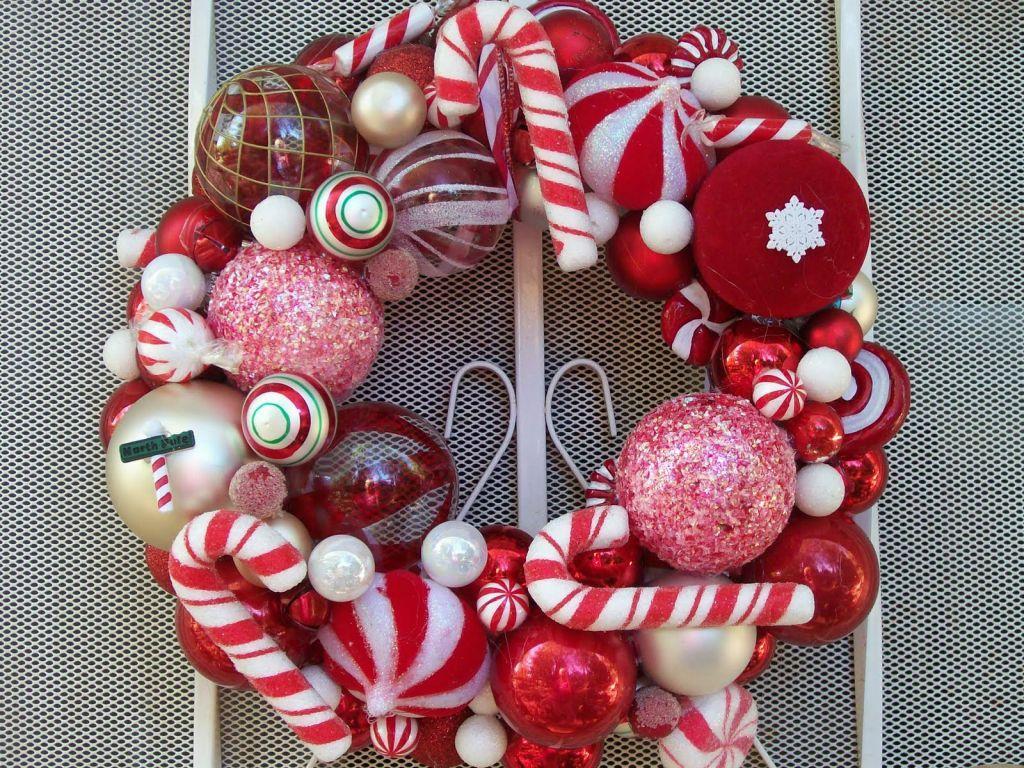 Per entrare a tutti gli effetti nello spirito natalizio, occorre addobbare la casa . Christmas Wreaths Wallpapers - Wallpaper Cave