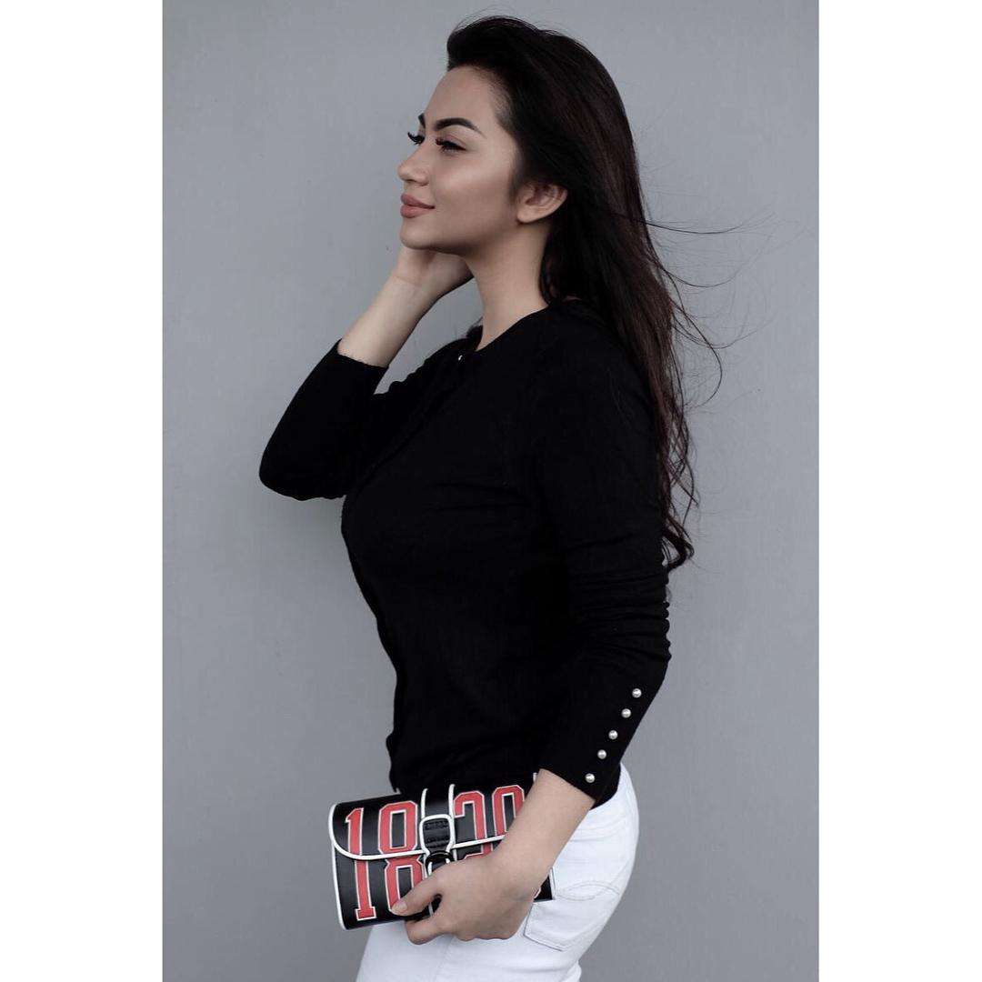 Open · get it on google play · #foto ariel tatum · follow · new post. Ariel Tatum Wallpapers - Wallpaper Cave