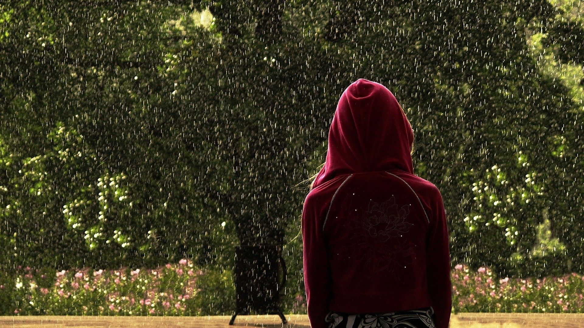 See the handpicked wallpaper hood gangster images and share with your frends and social sites. Girl With Hoodie Wallpapers Wallpaper Cave