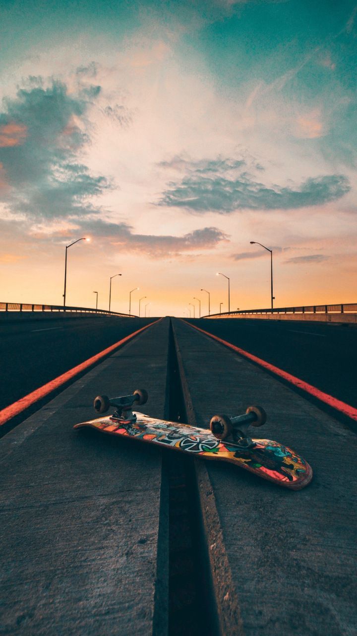 Sep 23, 2021 · ekster's signature smart wallet is operated by a click of a button, a feature that releases cards in a staggered way for easy access to all the contents inside. Aesthetic Skateboarding Sunset Wallpapers - Wallpaper Cave