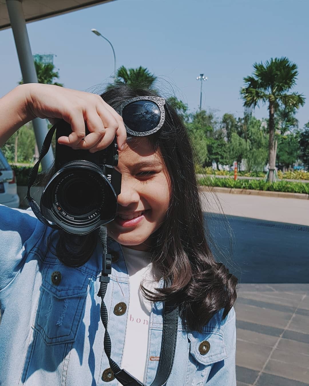 Tak kalah hebat, naisa bahkan mempunyai sebuah program reality charity berjudul diary nay di trans7. Naisa Alifia Yuriza Wallpapers Wallpaper Cave