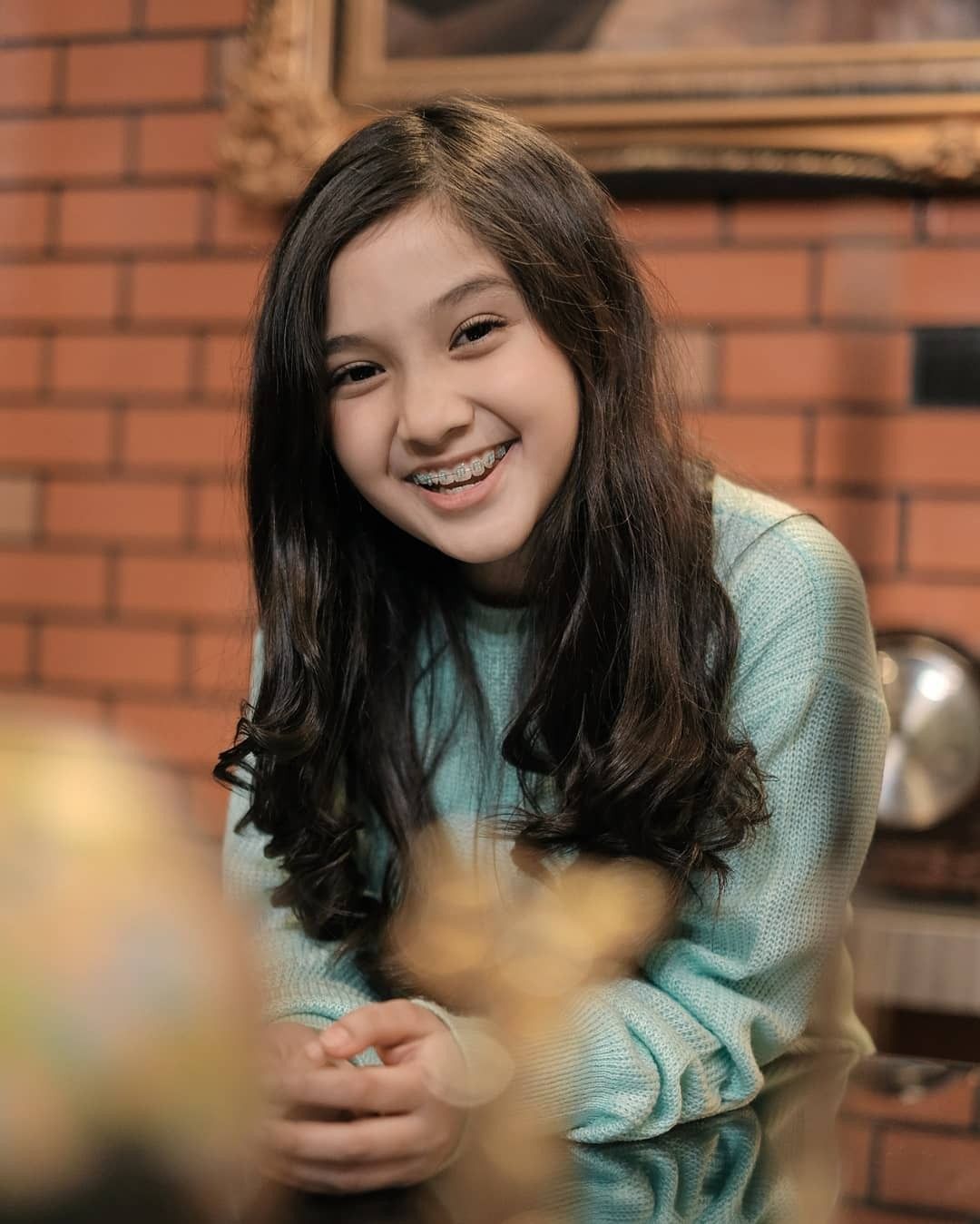 Biodata naisa alifia yuriza youtuber dalam kolase (foto: Naisa Alifia Yuriza Wallpapers Wallpaper Cave