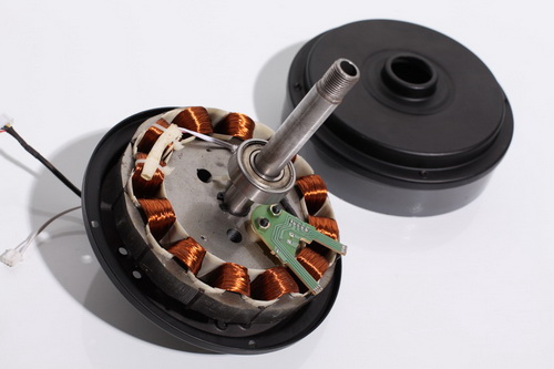 A ceiling fan adds function and beauty to a space. 10 benefits of Bldc ceiling fan | Warisan Lighting