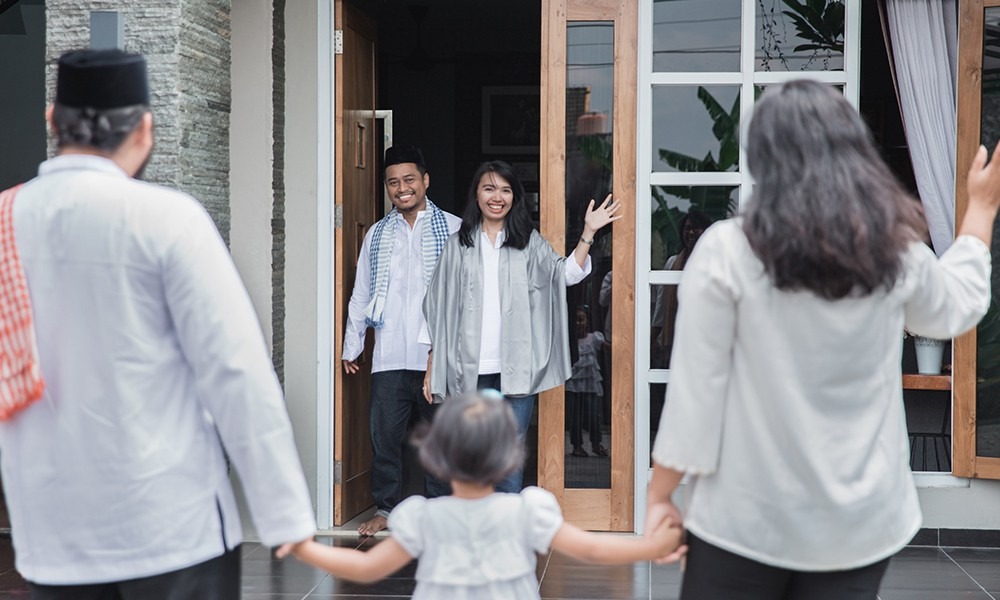 Hangatnya Silaturahmi dalam Tradisi Idul Fitri yang Tak Pernah Pudar