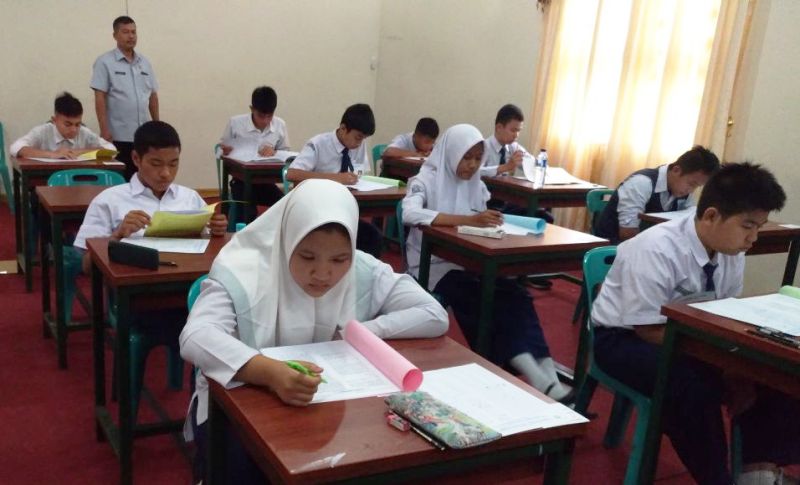Siswa smp negeri 2 ambarawa, kabupaten semarang, dicky ardiansyah, lolos seleksi sma taruna nusantara melalui program beasiswa. 25 Casis Sma Tn Ikuti Ujian Di Ajendam Im Waspada Aceh