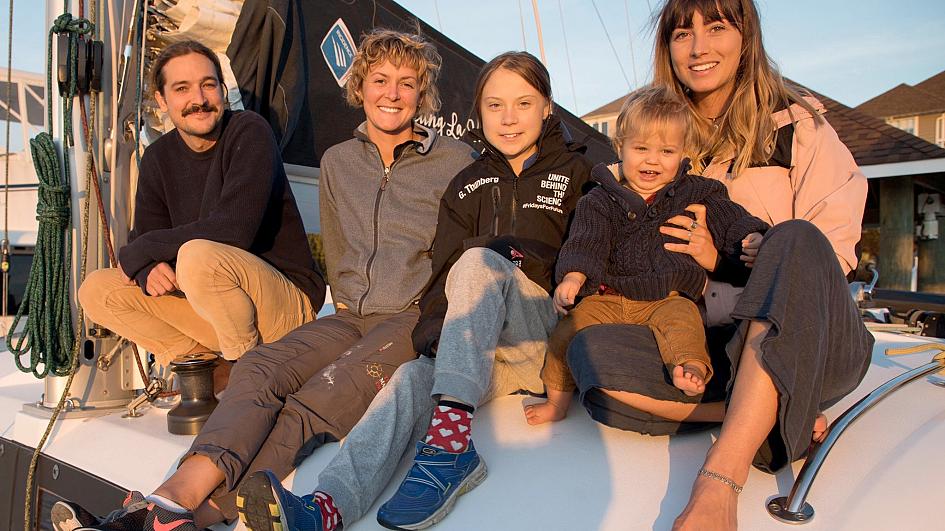 This australian couple are actively influencing a new generation of bluewater cruisers. Between A Rock And A Hard Place Sailing La Vagabonde And The Greta Thunberg Effect Wave Train