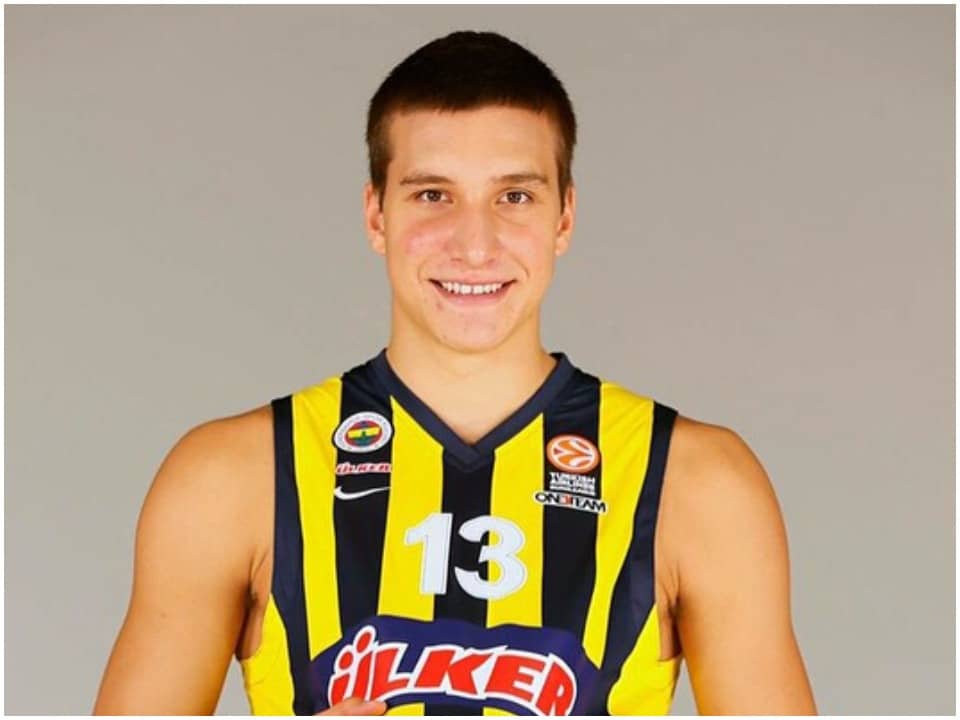 Son alter ego dans la série est . Bogdan Bogdanovic Bio Age Height Girlfriend Net Worth Wealthy Spy