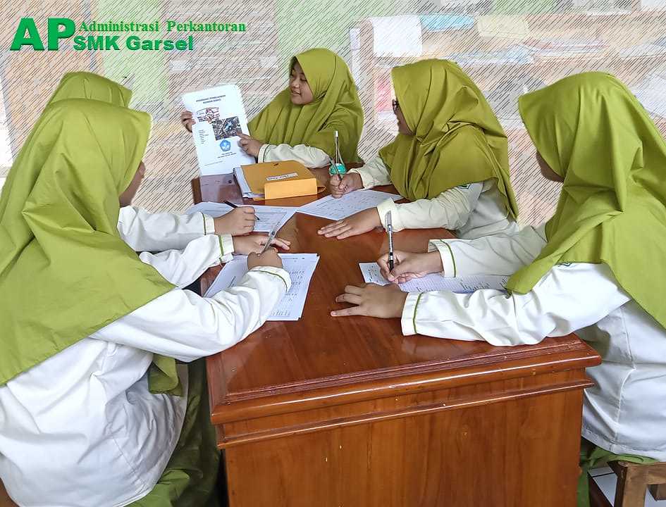 Mereka tentu ingin nama anaknya baik dan memiliki arti yang bisa. Pontren Qurrota A'yun II