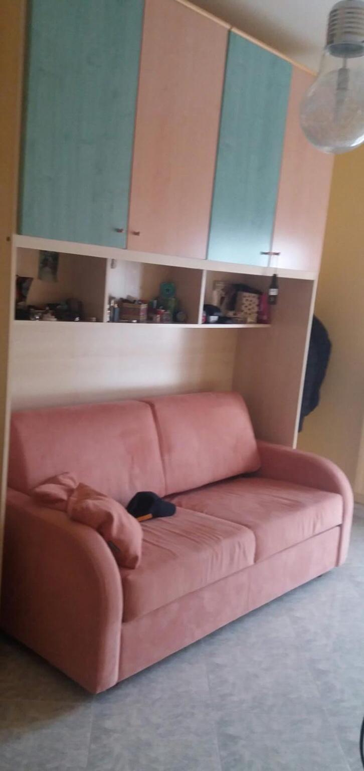 Soggiorno clever up10 con armadio scorrevole a ponte lineare e letto a scomparsa, linea componibile, chiama e richiedi un progetto gratuito personalizzato! Armadio Ponte Con Divano Letto Chateau D Ax In 76121 Barletta Fur 550 00 Zum Verkauf Shpock De