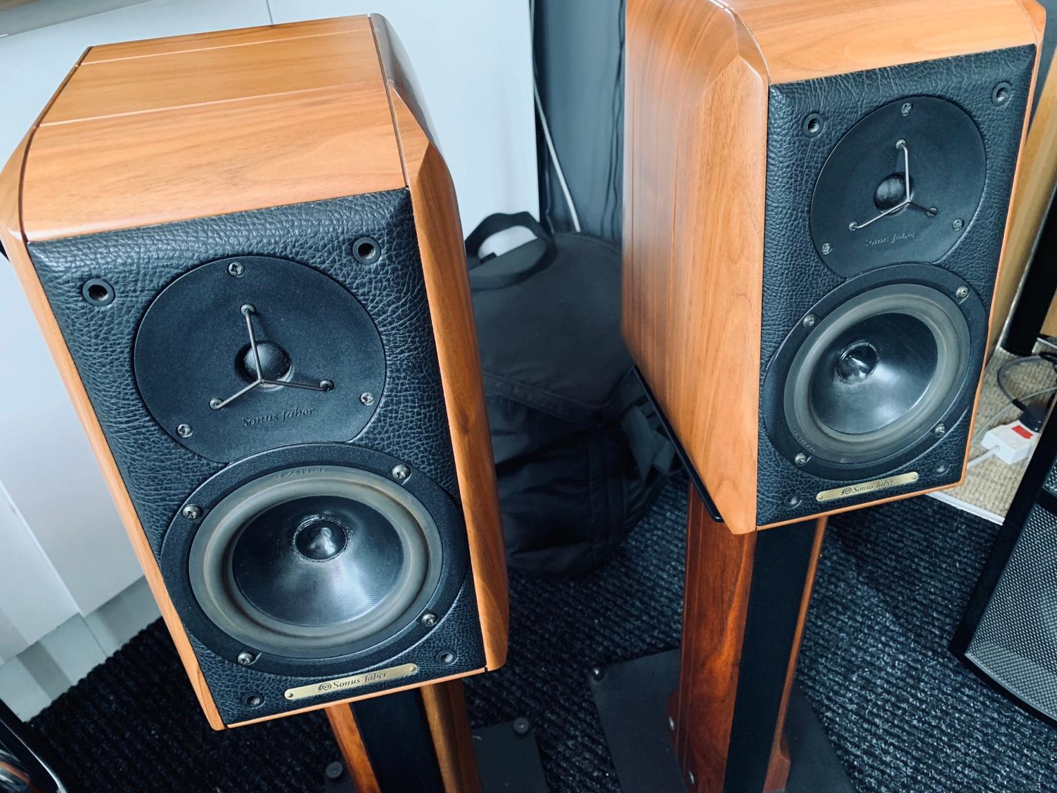 Sonus faber has again achieved a new level of sound quality. Sonus Faber Signum Monitors With Ironwood In Bromsgrove For 1 499 00 For Sale Shpock