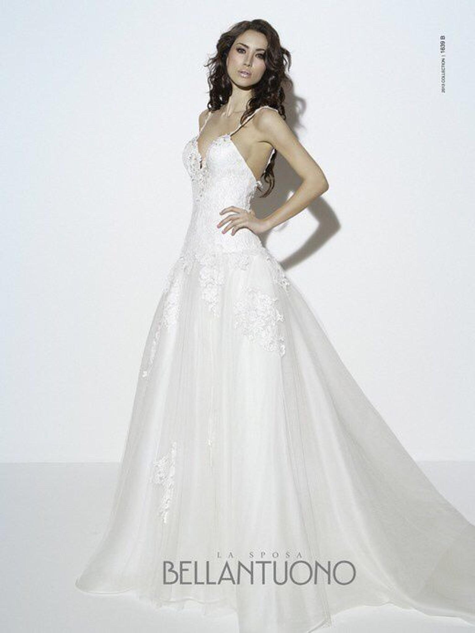 Acquista abito da sposa in jersey con spalline sottili 2021 abiti da sposa a trapezio senza maniche alla moda con spalline incrociate dal commerciante klain . Abito Da Sposa Bellantuono In 71122 Foggia Fur 1 500 00 Zum Verkauf Shpock De