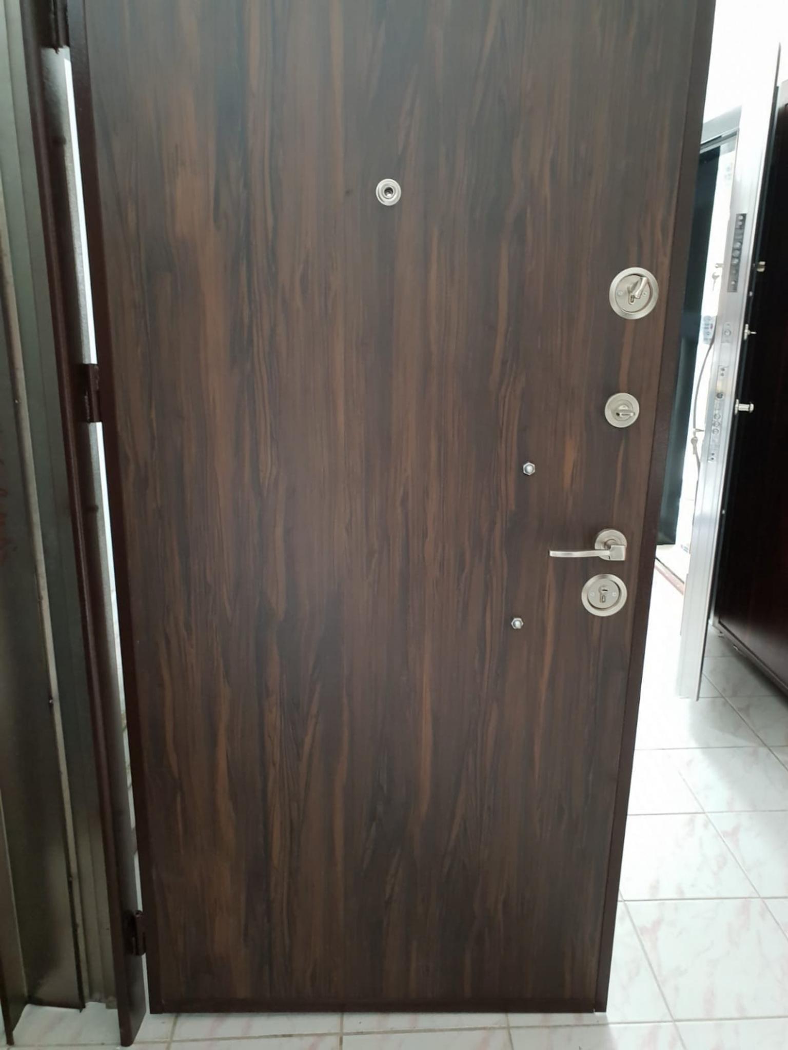 Bestehend aus türblatt, zarge, beschlägen sowie der bodenfuge erreicht. Sicherheitstur Brandschutztur In 76571 Gaggenau Fur 750 00 Zum Verkauf Shpock De