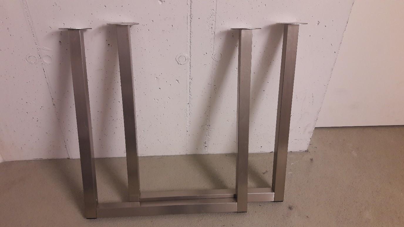 The link above is to the item on . Ikea Schreibtisch Beine in 6060 Hall in Tirol fÃ¼r â¬ 10