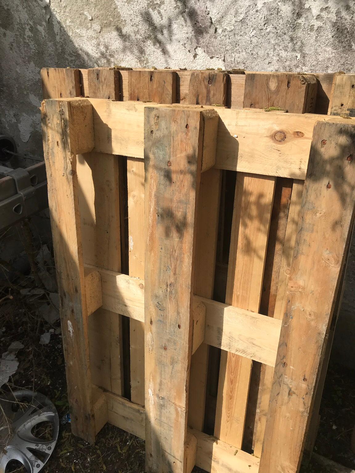 Unsere geschliffenen paletten können sofort zu einer couch ich habe bei der europaletten manufaktur paletten für meine wohnung gekauft und ich bin mehr als überzeugt! Europaletten in 4713 Gallspach für € 20,00 zum Verkauf ...