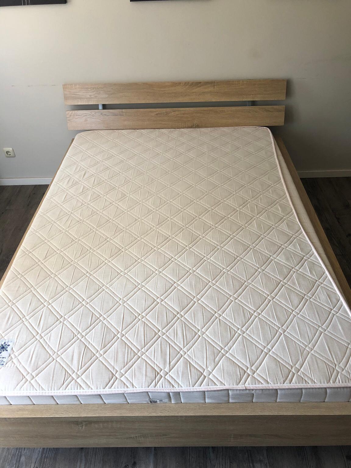 Ikea bett 140x200 + ikea morgedal matratze + ikea lattenrost + matratzenschoner. Stauraumbett 140x200 Momax