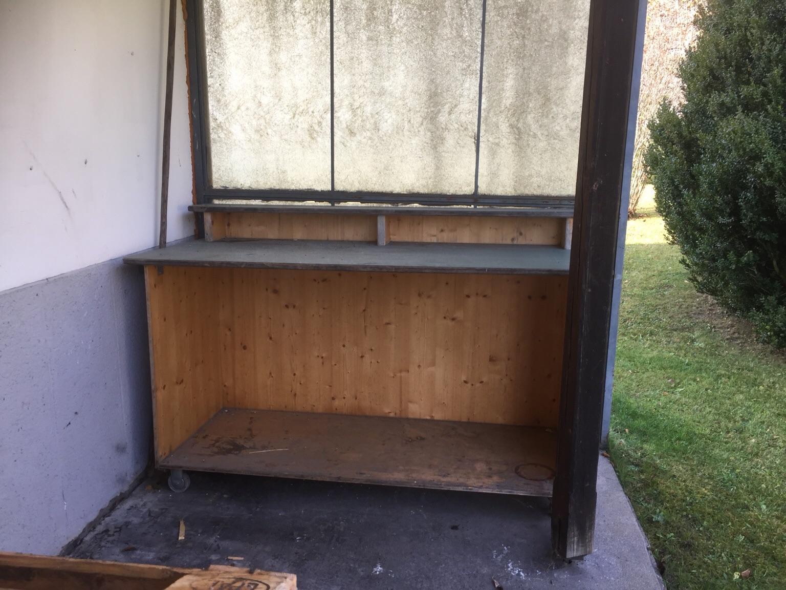 Dadurch sind die bierkisten gut stapelbar und macht sie für den transport noch geeigneter. Bier Theke In 8850 Murau For 40 00 For Sale Shpock